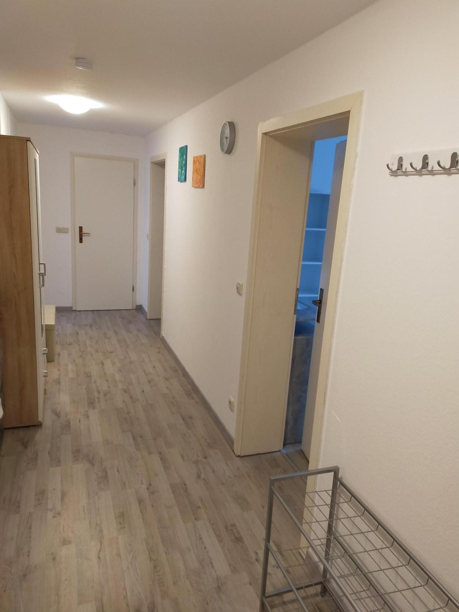 Flex Aparts - Grosse, Moeblierte Wohnung In Zwickau Mit 2 Zimmern Exterior photo